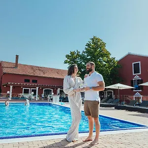 Donat 4* Sveti Filip i Jakov